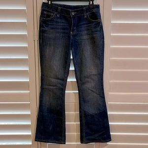Juniors size 5 Lei Flare bottom jeans